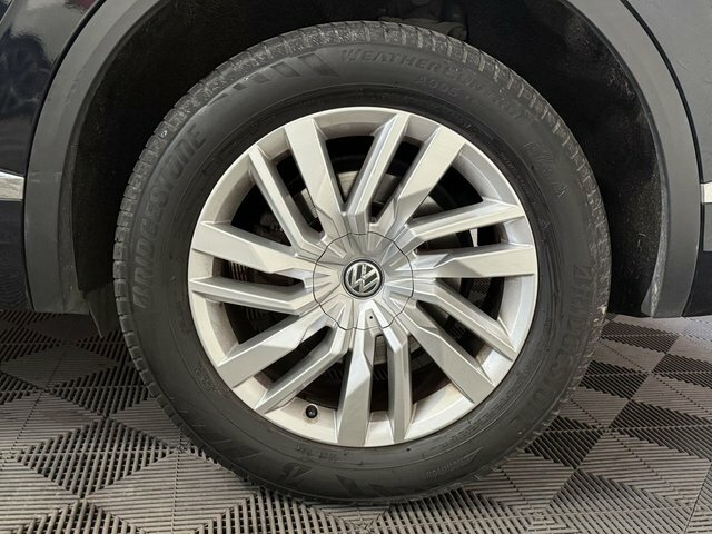 Volkswagen Touareg 4X4 3.2 V6 200353 Black #17