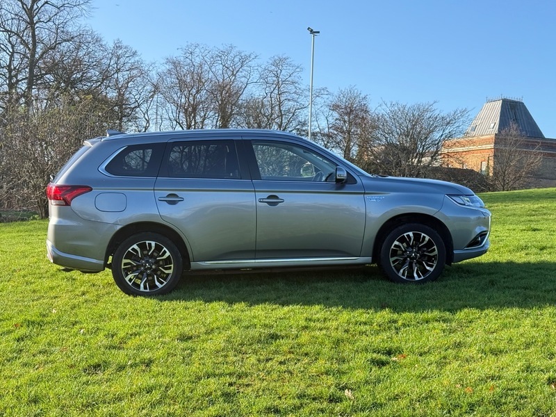 Mitsubishi Outlander Phev 4H Grey #4