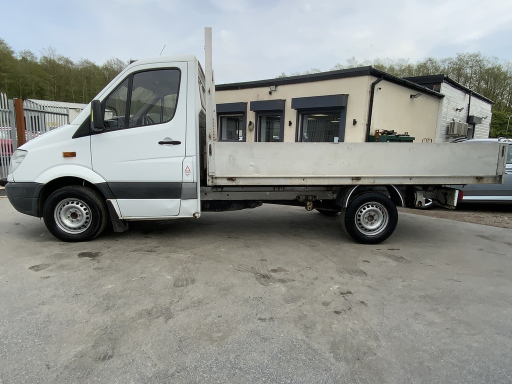 Mercedes-Benz Sprinter Cdi 311 White #4