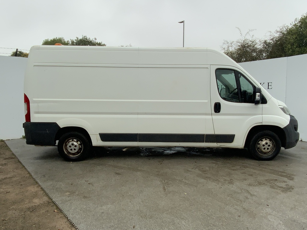 Citroen Relay Bluehdi 35 Enterprise White #2