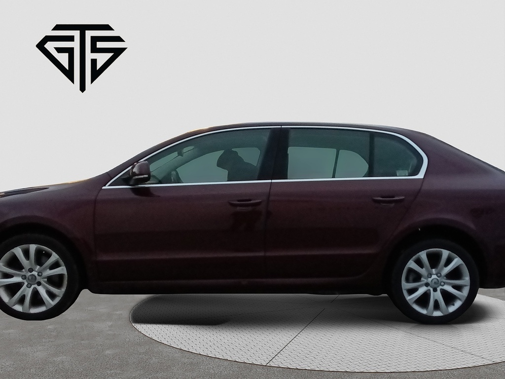 Skoda Superb Tdi Se LV58PFX Red #3