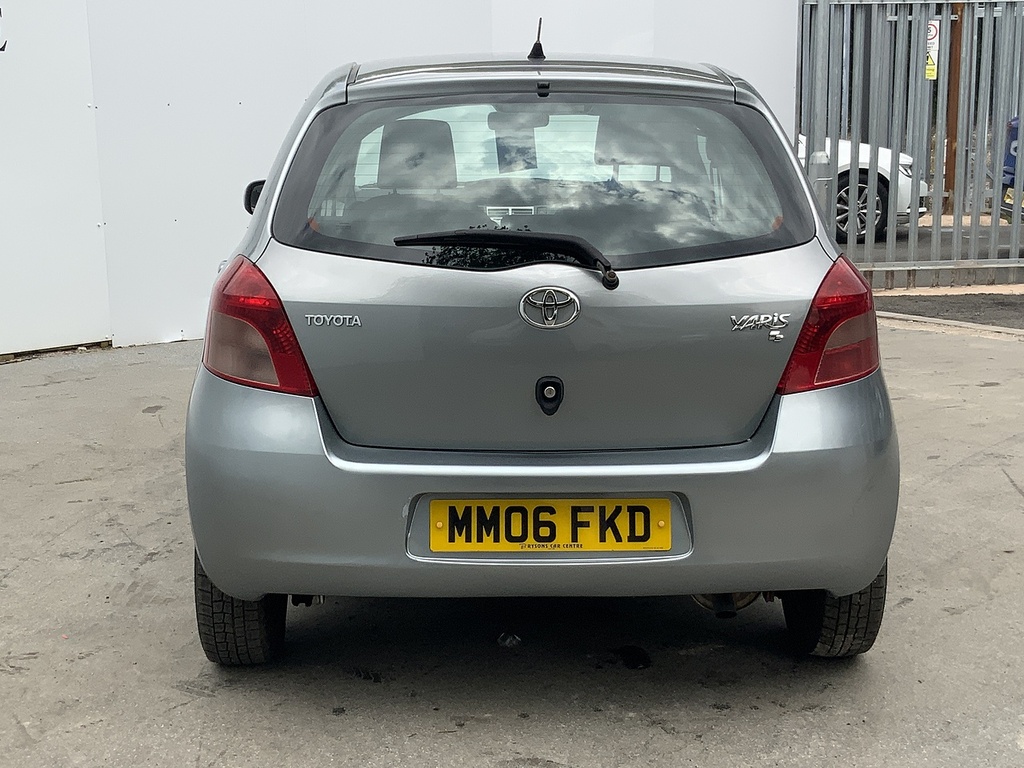 Toyota Yaris T3 Silver #4