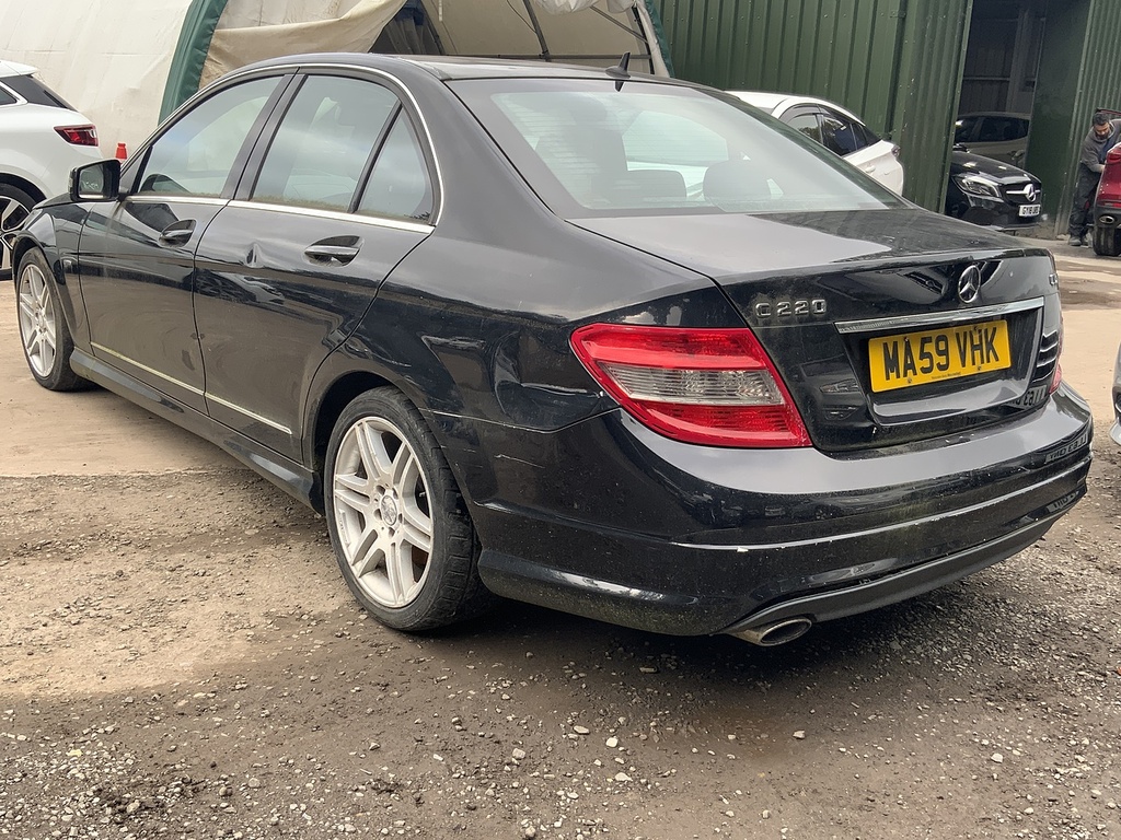 Mercedes-Benz C Class C220 Cdi Blueefficiency Sport MA59VHK Black #5