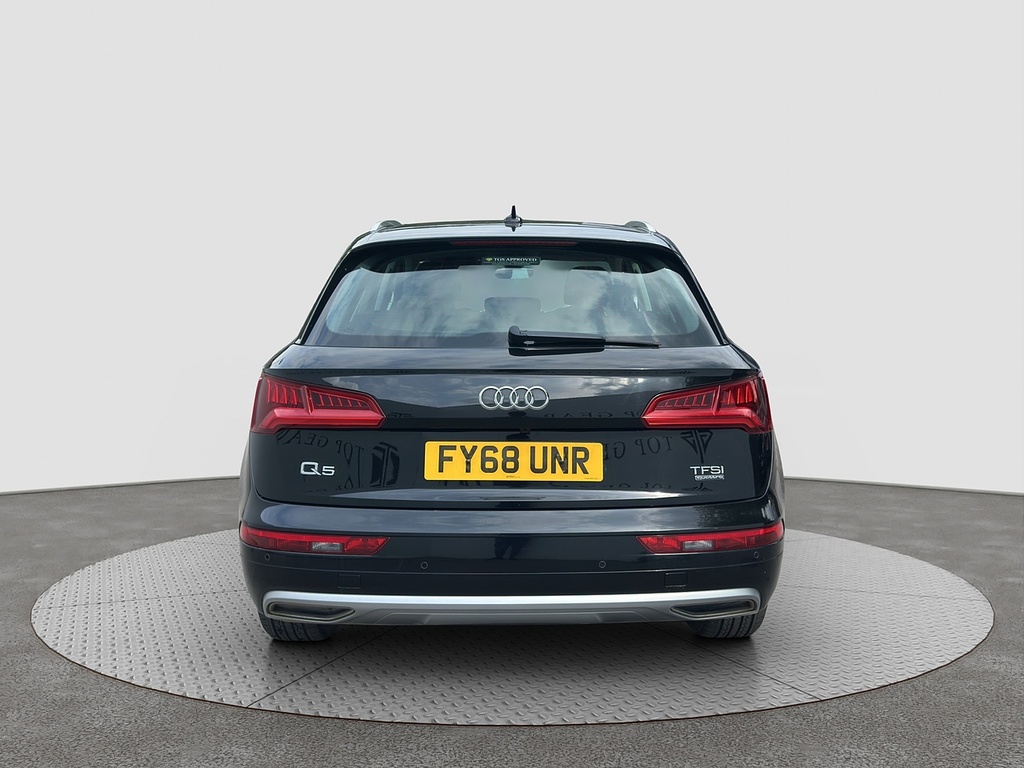 Audi Q5 Tfsi Sport FY68UNR Black #4