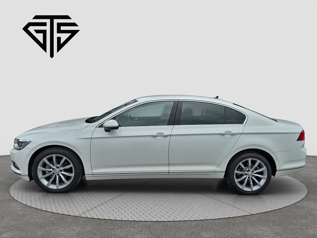 Volkswagen Passat Highline Tdi White #6