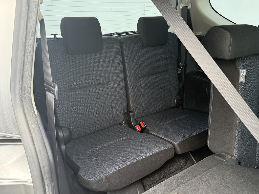 Toyota Sienta G Silver #15