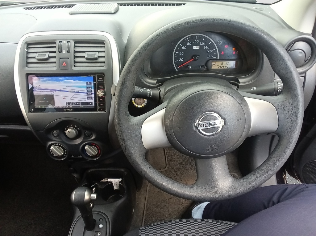 Nissan  Hatchback White #11