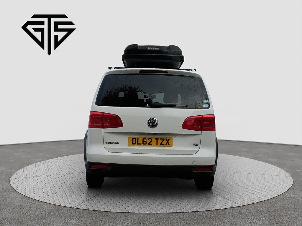 Volkswagen Golf Cross Touran DL62TZX White #4