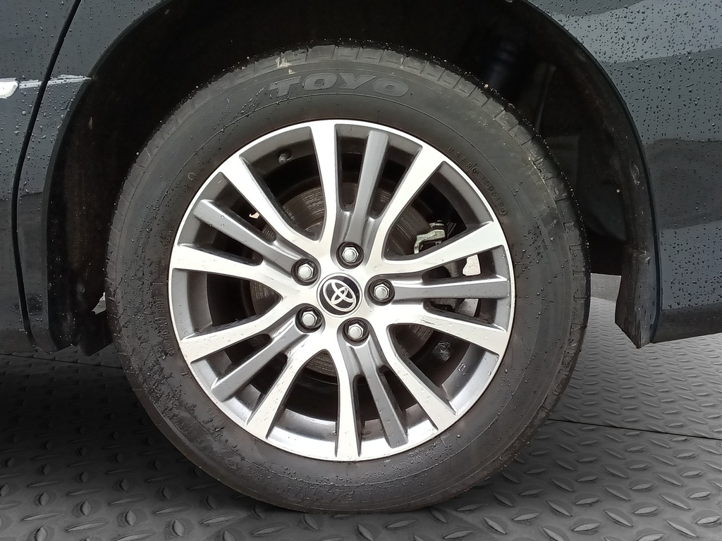 Toyota Estima Mpv Silver #22