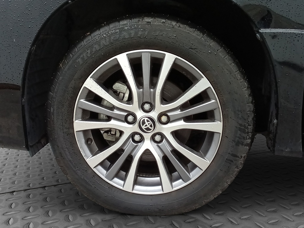 Toyota Estima Mpv Silver #23