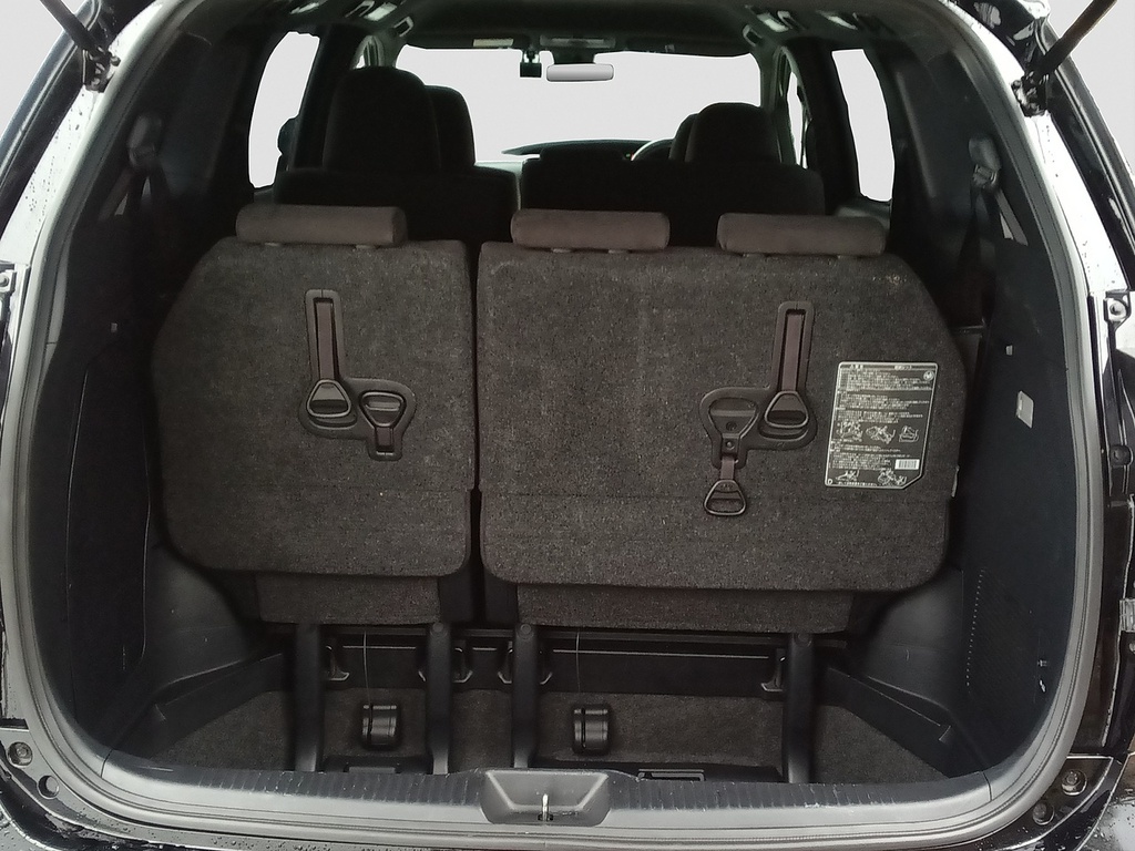 Toyota Estima Mpv Silver #9