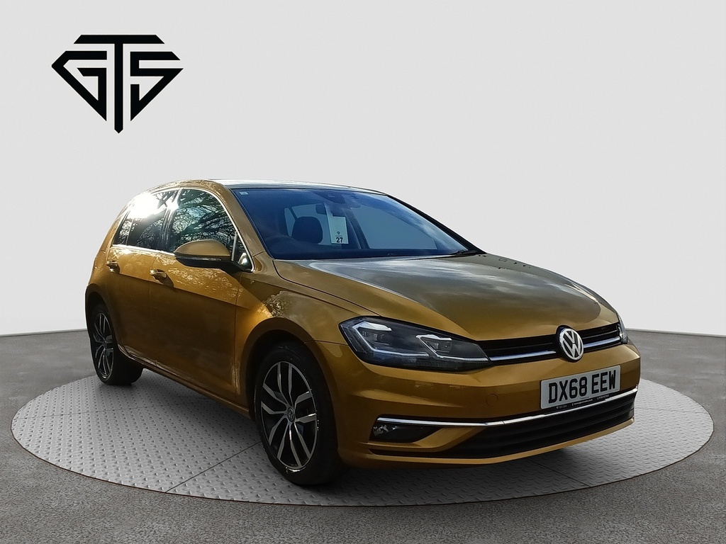 Volkswagen Golf Tsi Highline Tech-edition Gold