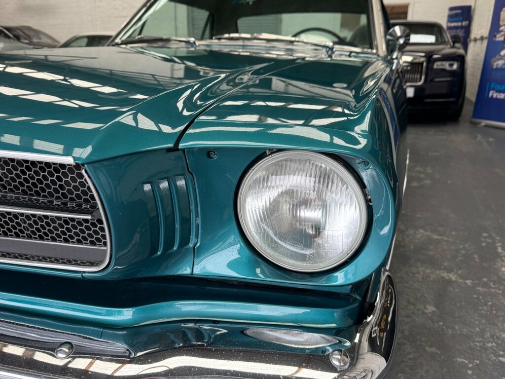 Ford Mustang Convertible HKH897C #5