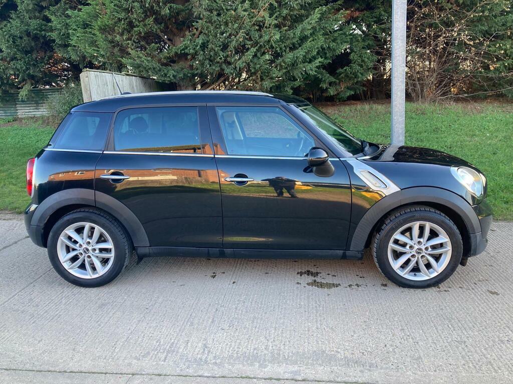 Mini Countryman 1.6 Cooper Suv GJ61GVX Black #5