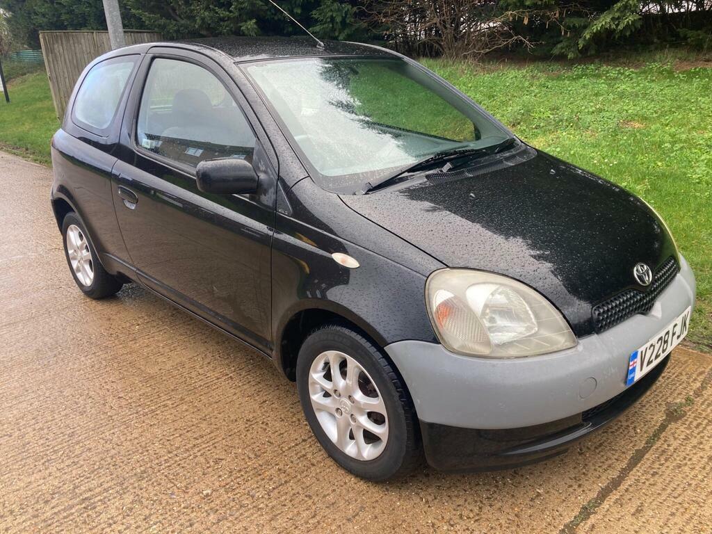 Toyota Yaris Gls Green #1