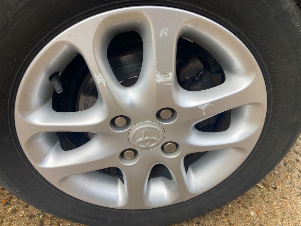 Toyota Yaris Gls Green #22