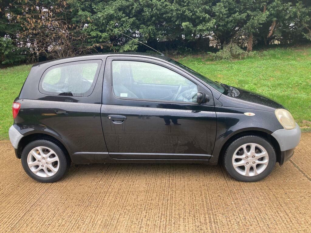 Toyota Yaris Gls Green #5