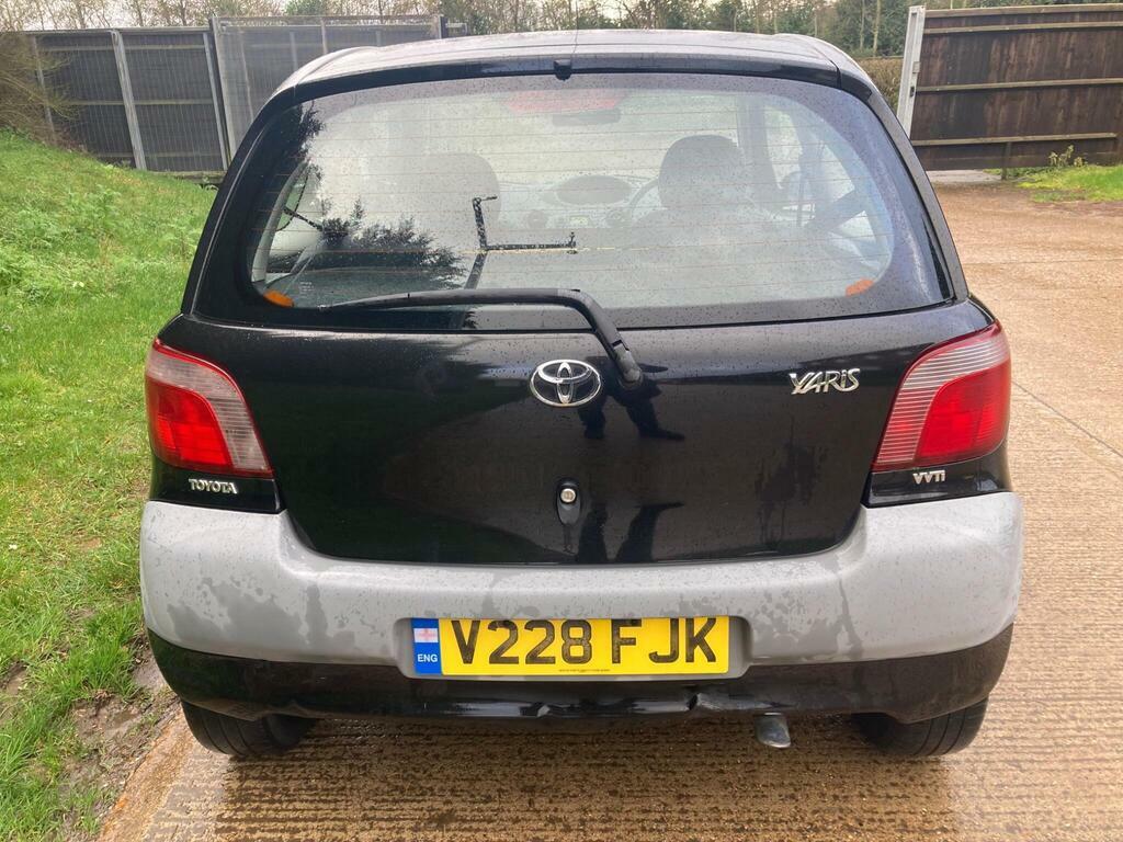 Toyota Yaris Gls Green #8