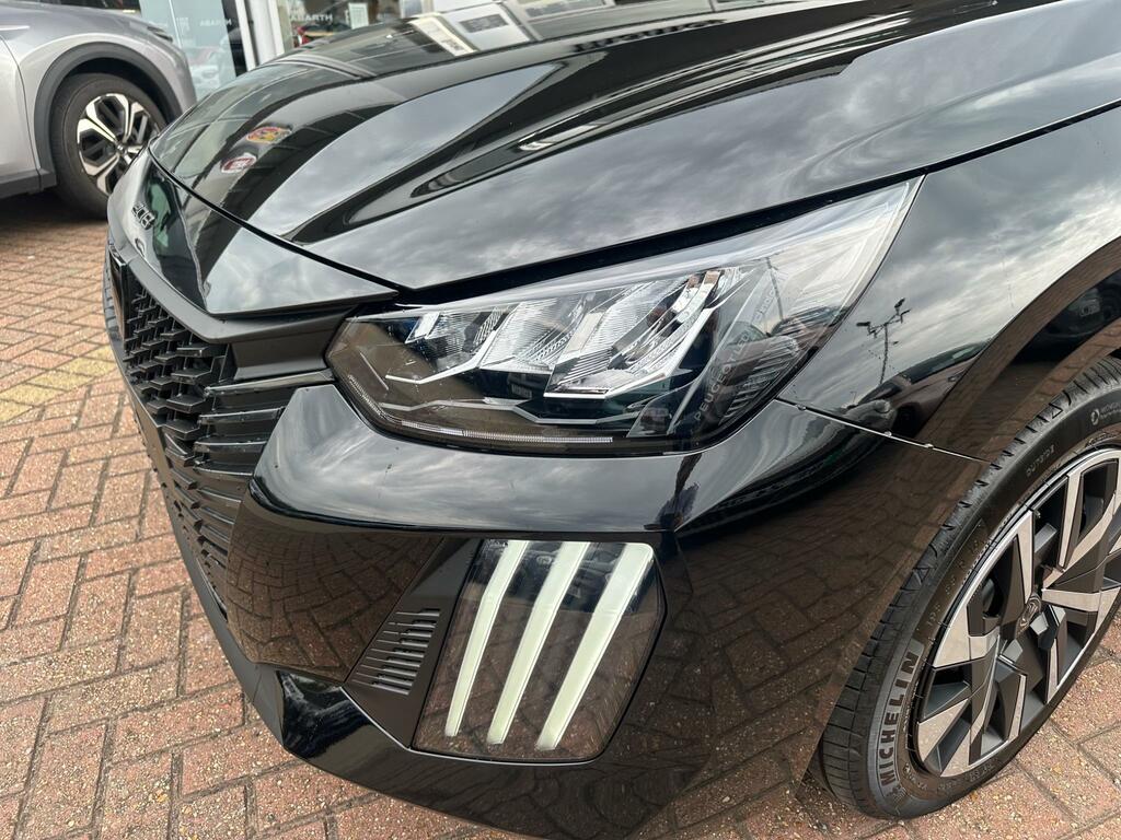 Peugeot 208 1.2 1.2 Puretech Style Euro 6 Ss  Black #3