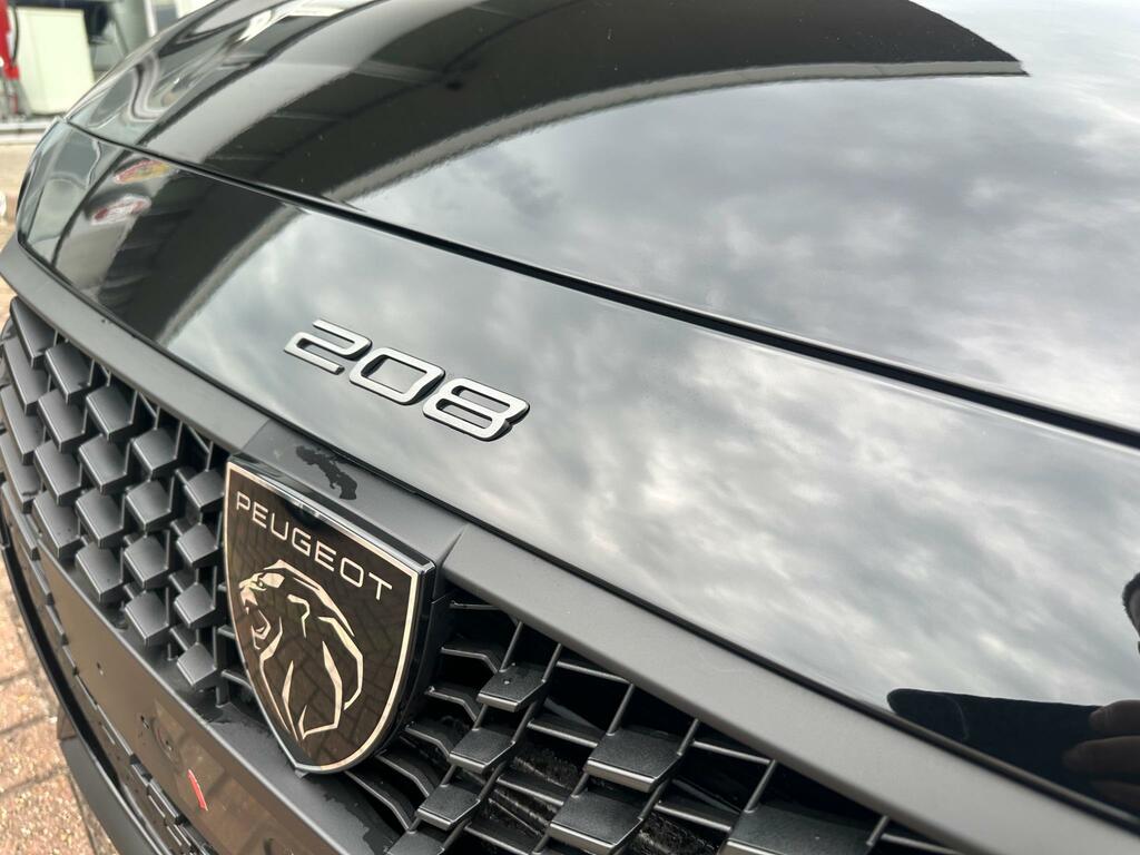 Peugeot 208 1.2 1.2 Puretech Style Euro 6 Ss  Black #4