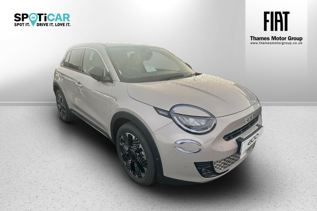 Fiat 600 1.2 1.2 Mhev La Prima Suv Hybrid E-dct Black