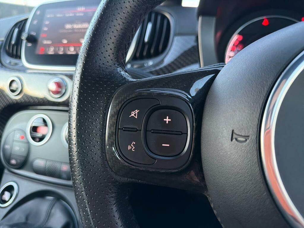 Abarth 695 1.4 T-jet 70Th White #22