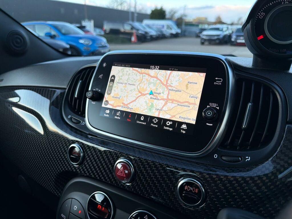 Abarth 695 1.4 T-jet 70Th White #19
