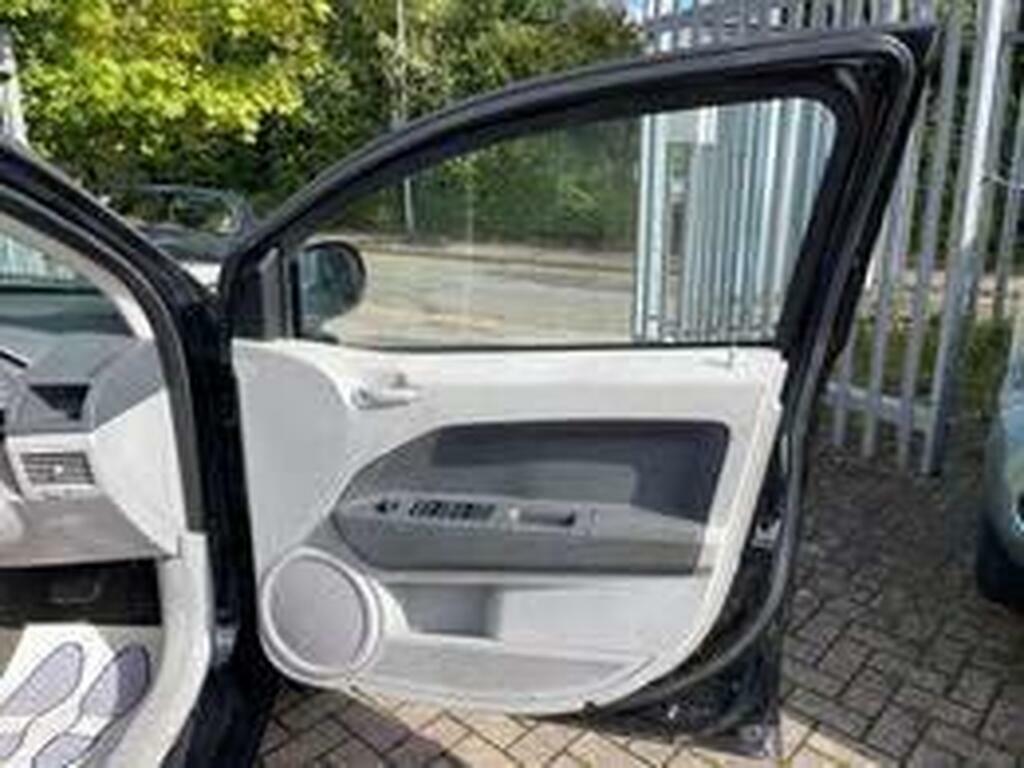 Dodge Caliber 1.8 Sxt Black #13