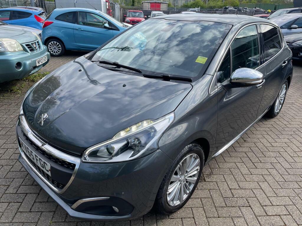 Peugeot 208 1.2 Puretech Allure Euro 6 KV65FGC Grey #4