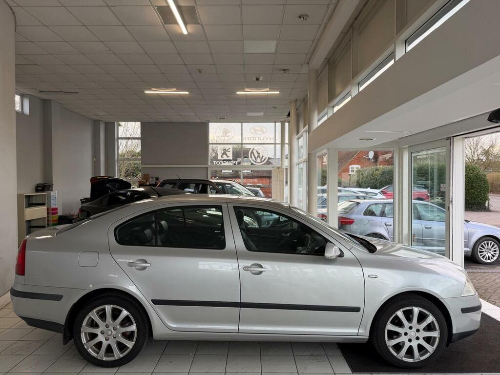 Skoda Octavia 1.6 Fsi Ambiente Tiptronic Euro 4 Red #8