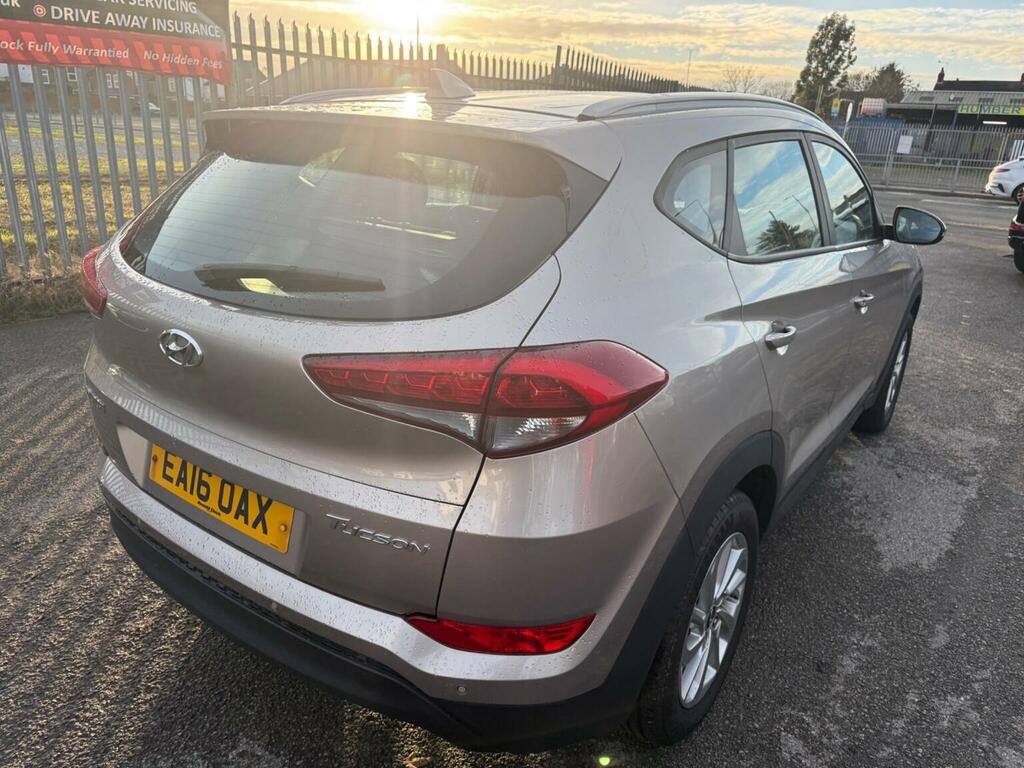 Hyundai Tucson 1.6 Gdi Blue Drive Se Euro 6 Ss EA16OAX White #6