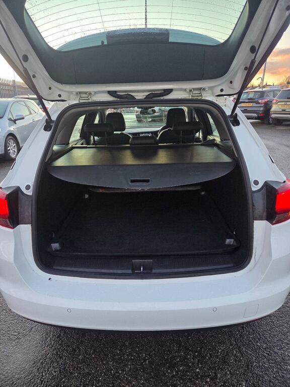 Vauxhall Astra 1.4I Turbo Elite Nav Sports Tourer Euro 6 MJ67UJB White #4