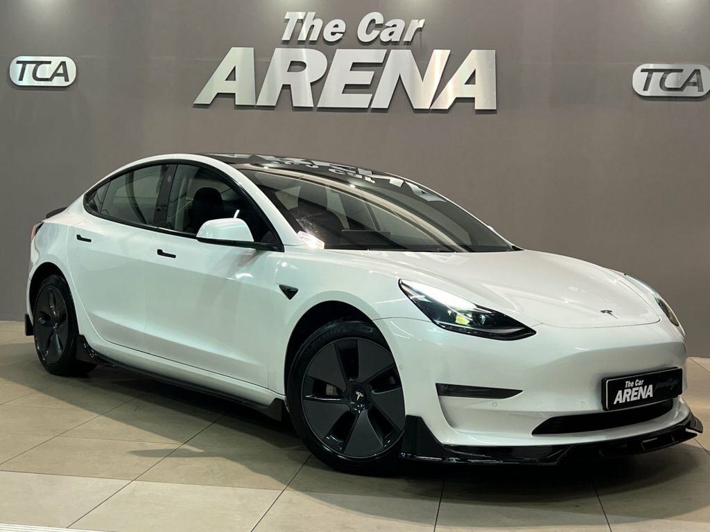 Tesla Model 3 Saloon MA71ZRR White #6