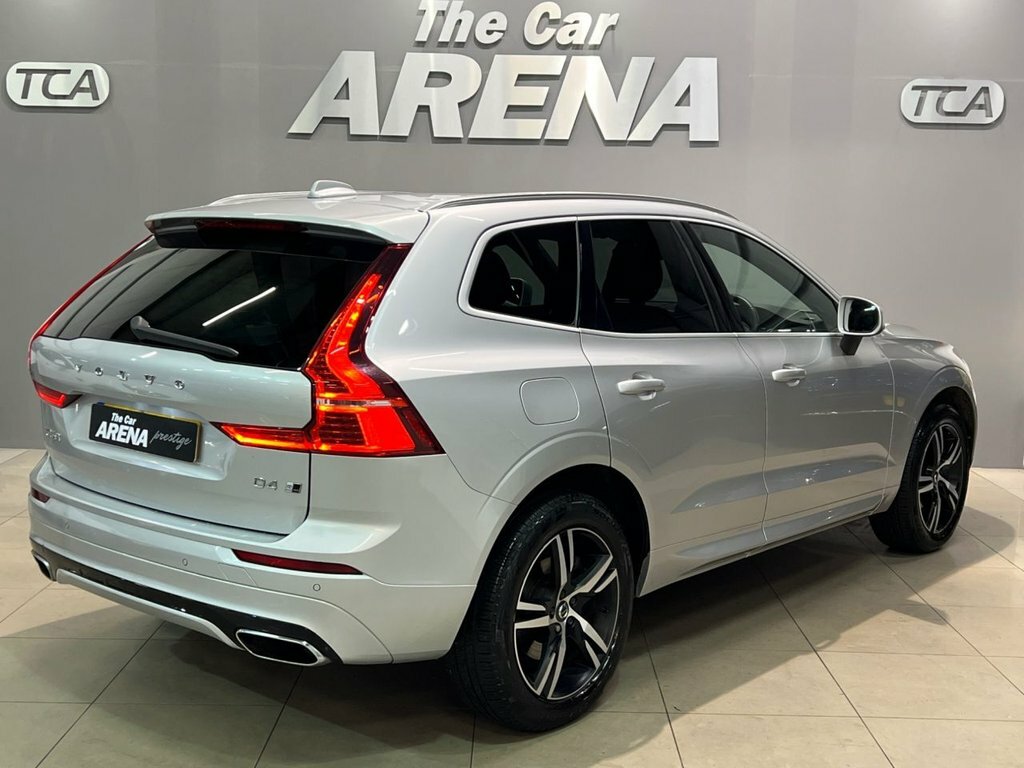 Volvo XC60 2L R-design VO18XWJ Silver #2