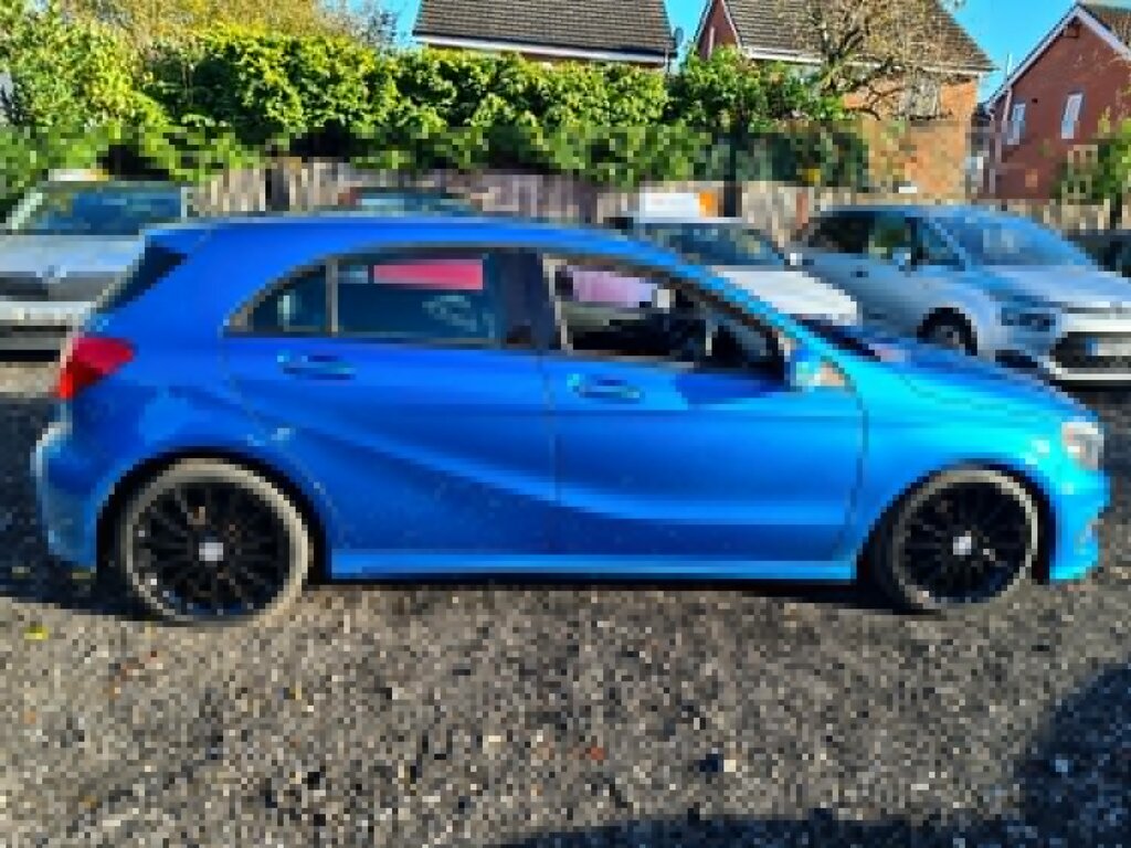 Mercedes-Benz A Class A180 Cdi Blueefficiency Amg Sport SP63MTZ Blue #3