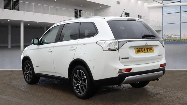 Mitsubishi Outlander Di-d Gx 3 White #3