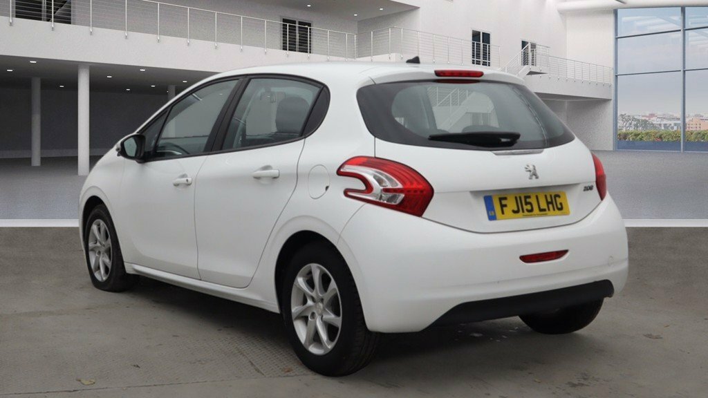Peugeot 208 Active White #2