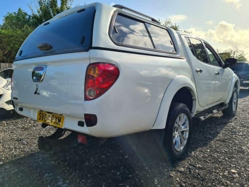 Mitsubishi L200 2.5 Di-d Warrior SV64PXM White #5