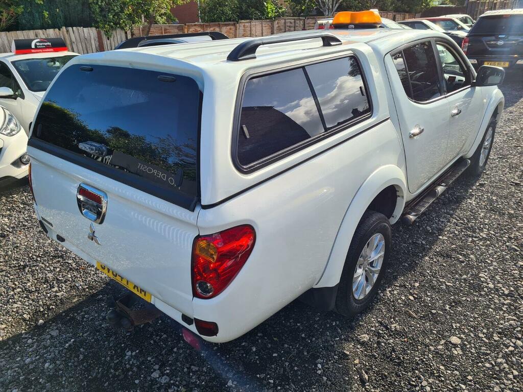 Mitsubishi L200 2.5 Di-d Warrior SV64PXM White #6