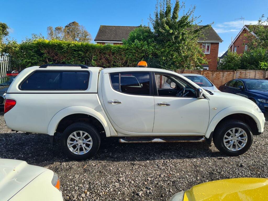 Mitsubishi L200 2.5 Di-d Warrior SV64PXM White #4