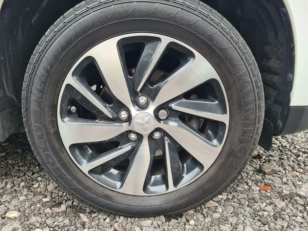 Mitsubishi ASX 2.2 Di-d 4 White #5