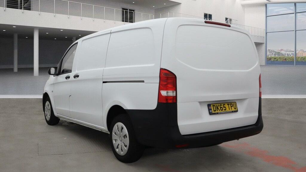 Mercedes-Benz Vito 1.6 111 Cdi White #2
