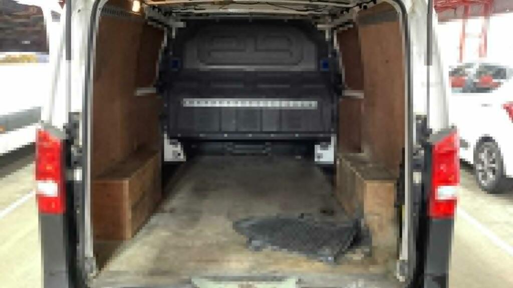 Mercedes-Benz Vito 1.6 111 Cdi White #3