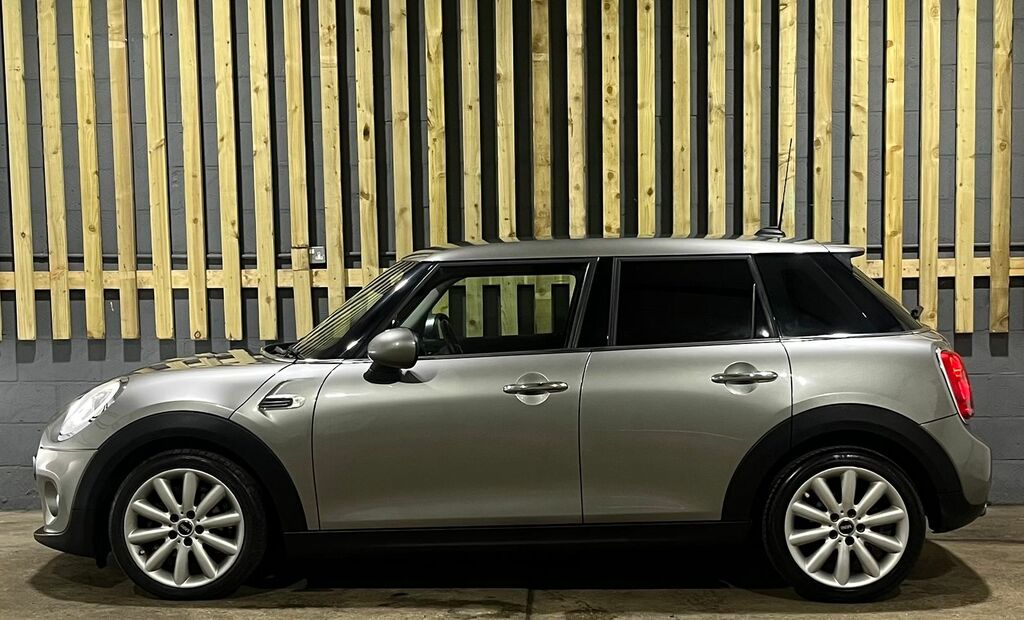 Mini Hatch 1.5 Cooper D Hatchback Euro 6 S HV67NDZ Silver #4