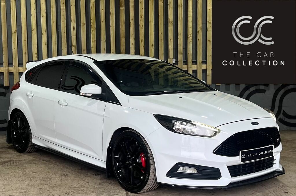 Ford Focus 2.0T Ecoboost St-2 Hatchback Eur White