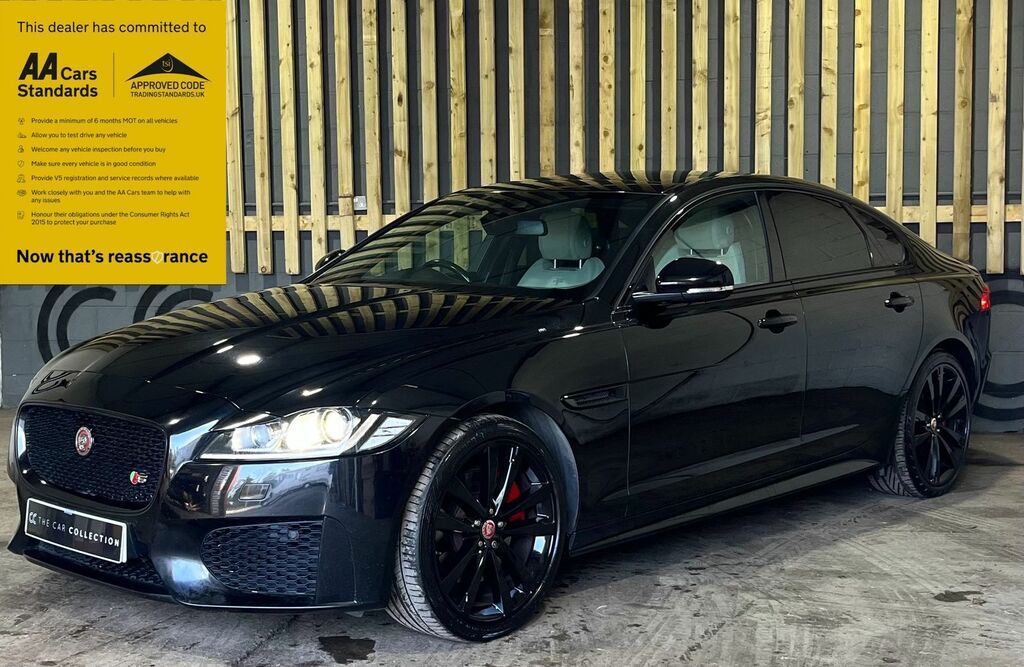 Jaguar XF 3.0D V6 S Saloon Euro 6 Ss 300 OY67GZE Black #3
