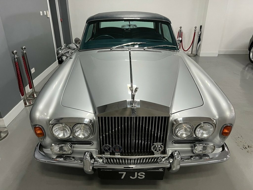 Rolls-Royce Corniche 6.8 0D Silver