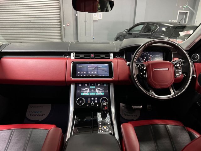 Land Rover Range Rover Sport 3L Sdv6 Dynamic FY18KPJ Black #3