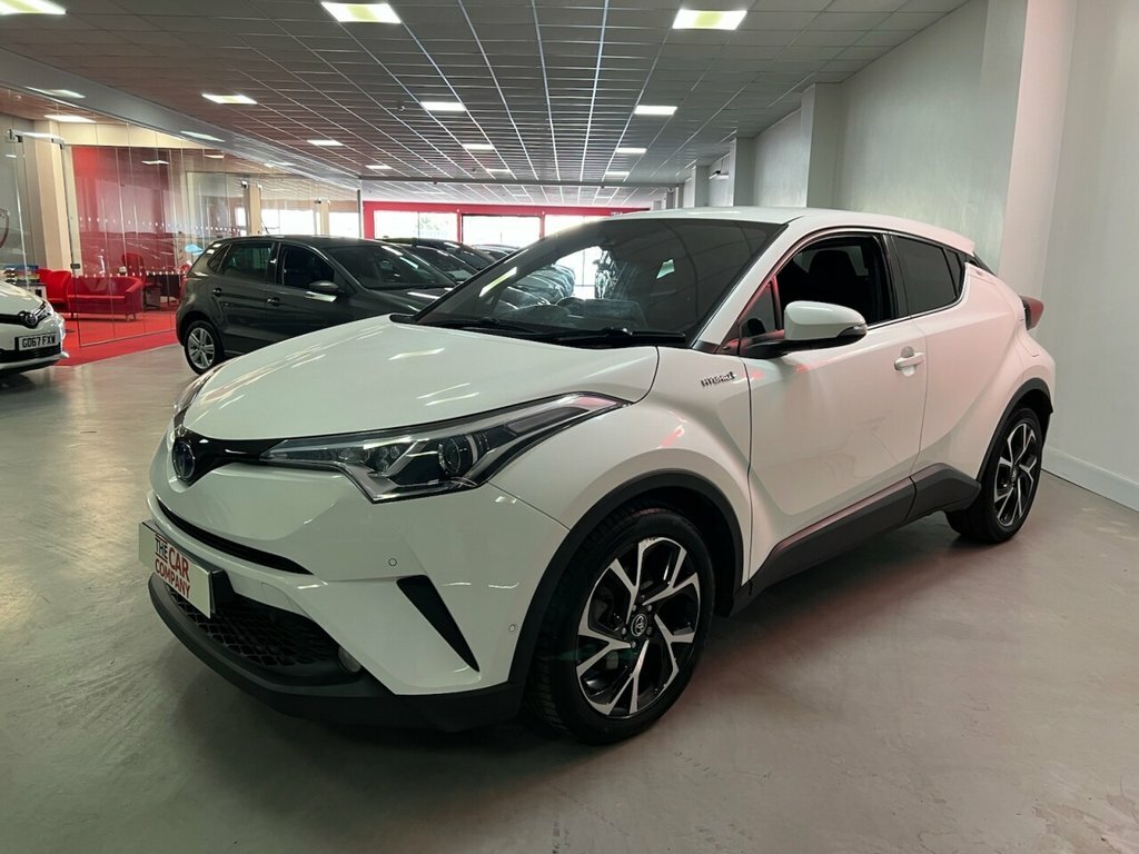 Toyota C-Hr Design White