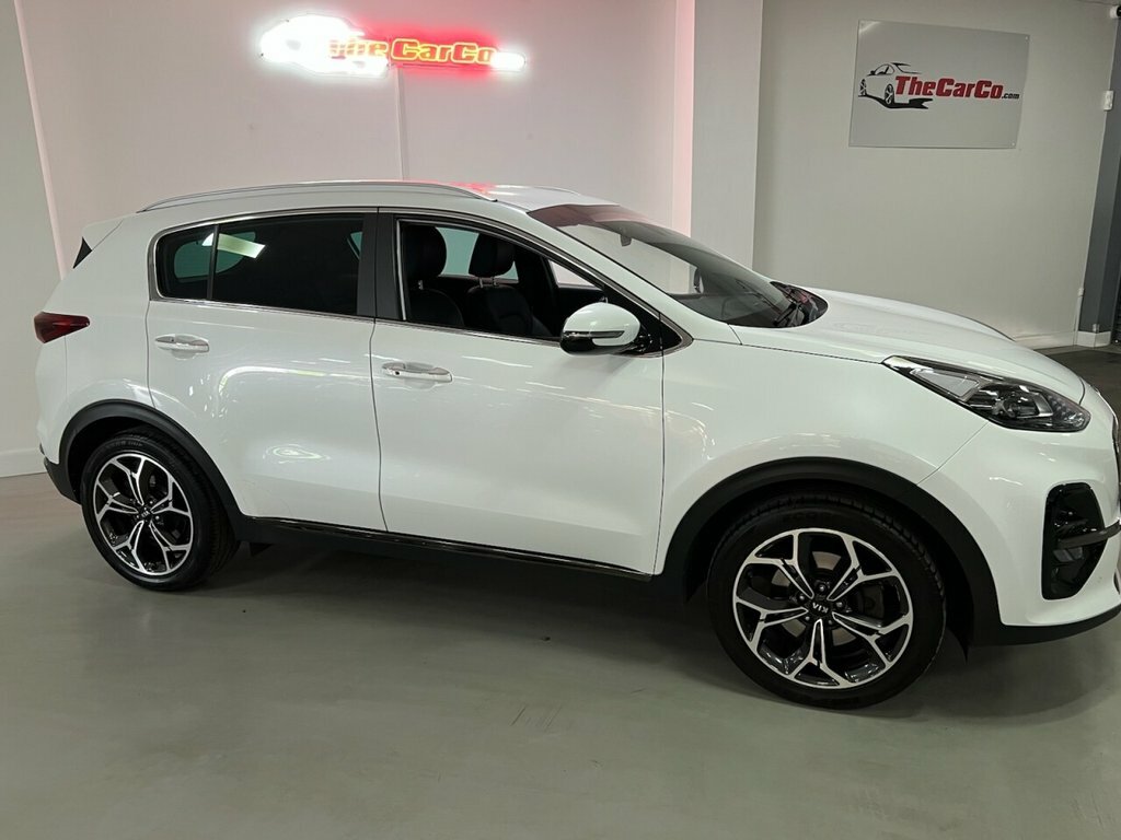 Kia Sportage Suv LC69VXU White #3